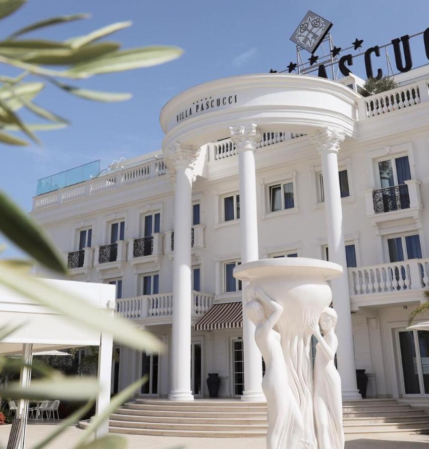 Hotel Villa Pascucci Durres Exterior photo The Hotel