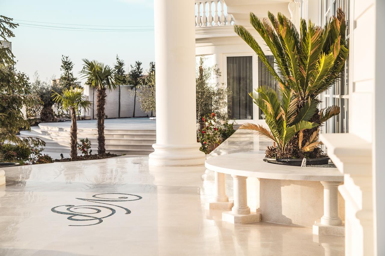 Hotel Villa Pascucci Durres Exterior photo The hotel's lobby