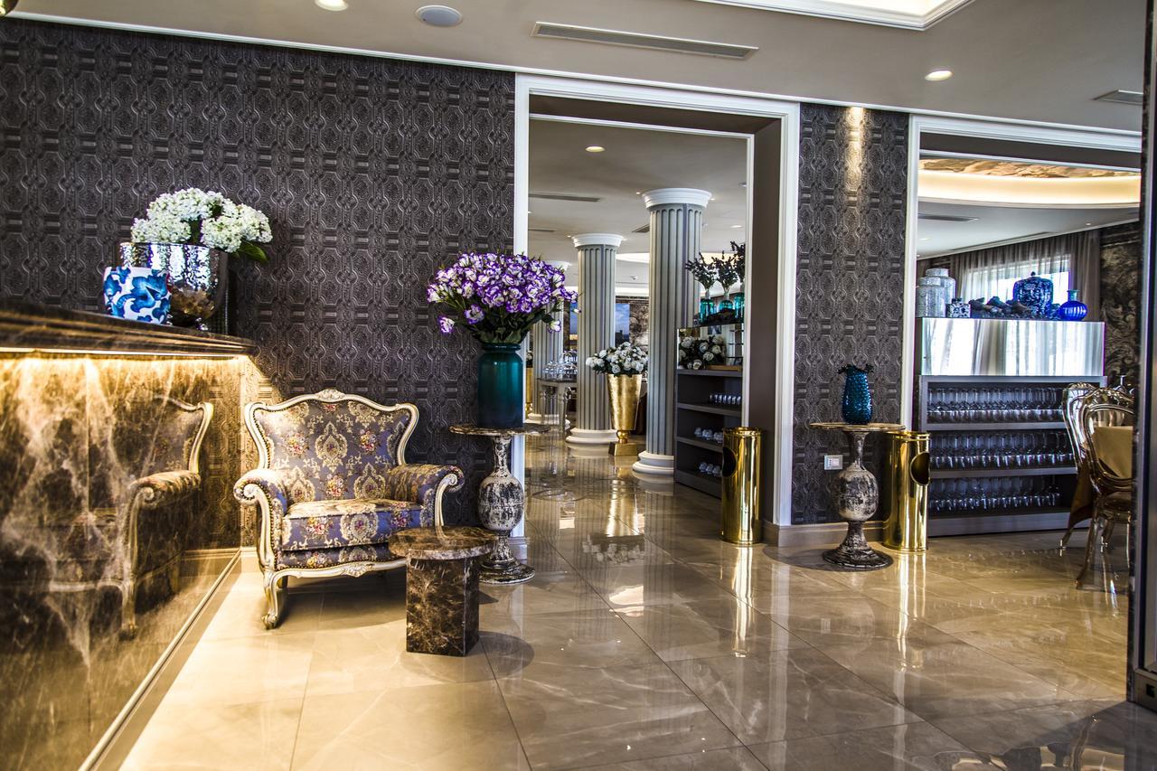 Hotel Villa Pascucci Durres Exterior photo The interior of the hotel